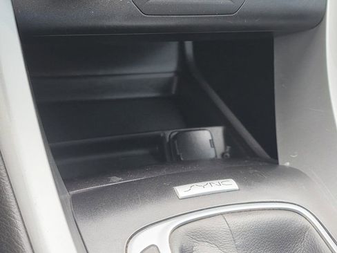 Used 2016 Ford Fusion SE FWD image 16