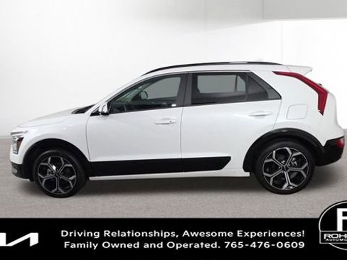 Certified 2025 Kia Niro EX Touring image 5