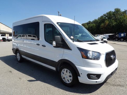 Used 2024 Ford Transit 350 XLT RWD image 10