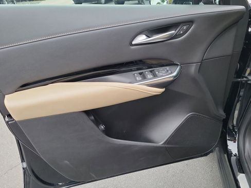 Certified 2024 Cadillac XT4 Luxury w/ Cold Weather Package image 20