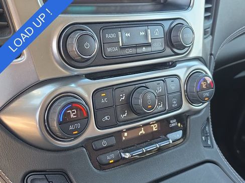 Used 2020 Chevrolet Suburban Premier w/ Premier Plus Edition AWD/4WD image 31