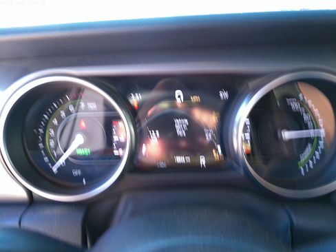 Used 2023 Jeep Wrangler Unlimited Rubicon 4xe w/ Cold Weather Group image 16