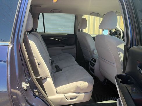 Used 2017 Honda Pilot EX image 27