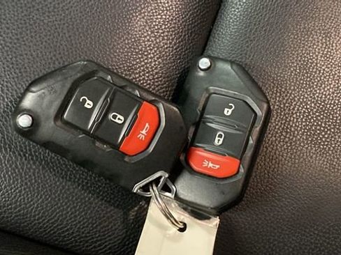 Used 2022 Jeep Wrangler Unlimited Sport w/ Sun And Sound Package AWD/4WD image 34