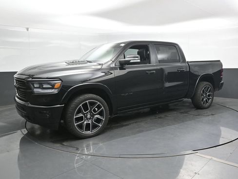 Used 2019 RAM 1500 Laramie AWD/4WD image 7