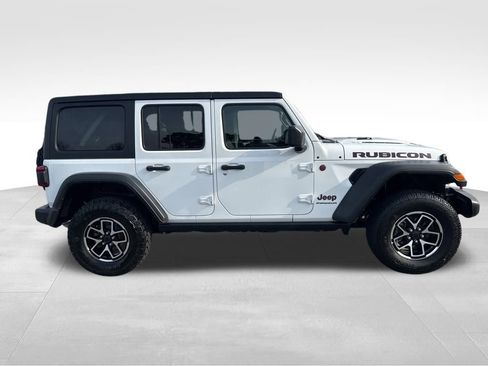 Used 2024 Jeep Wrangler Rubicon image 6