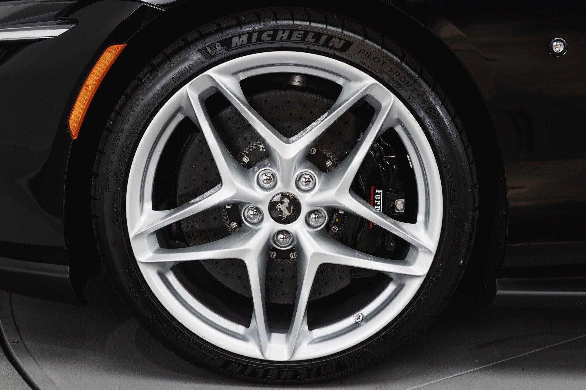 Certified 2024 Ferrari Roma Spider RWD image 22