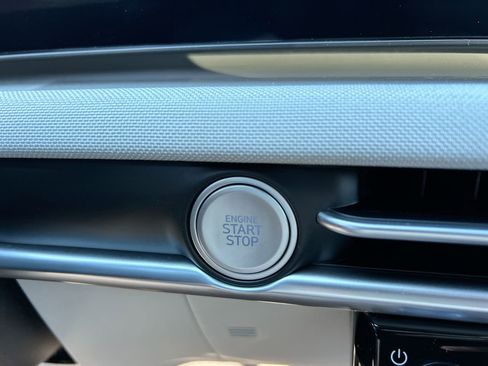 New 2026 Hyundai Tucson Limited image 45