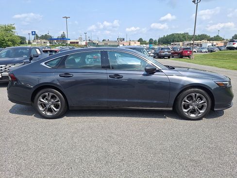 Used 2024 Honda Accord EX image 7