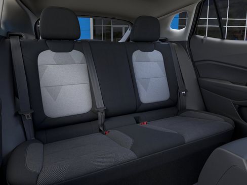 New 2026 Chevrolet Trax LS w/ LS Convenience Package FWD image 17