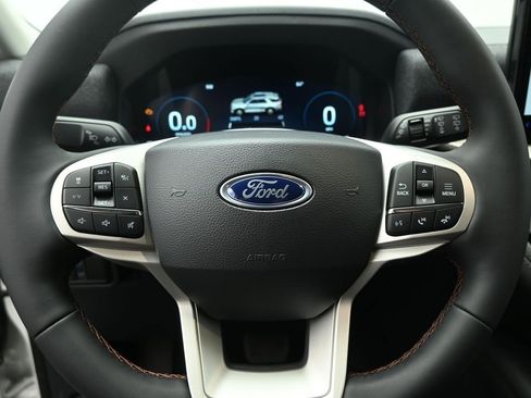 New 2026 Ford Explorer Active RWD image 12