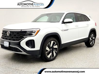 Used 2024 Volkswagen Atlas Cross Sport SE w/ Panoramic Sunroof Package