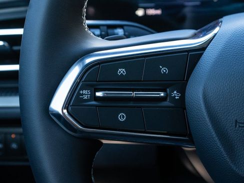 New 2026 Chevrolet Traverse LT image 16