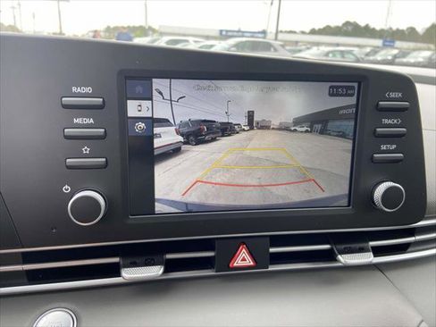 New 2025 Hyundai Elantra Sport image 16