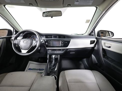 Used 2015 Toyota Corolla LE image 28