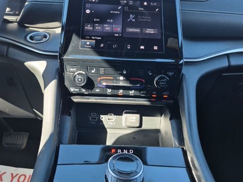 Certified 2023 Jeep Grand Cherokee L Laredo AWD/4WD image 44