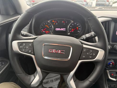 Used 2023 GMC Terrain SLT image 15