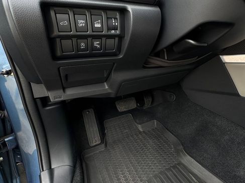 Used 2024 Subaru Forester Premium AWD/4WD image 16