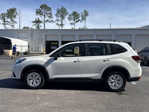 Used 2023 Subaru Forester AWD/4WD image 3