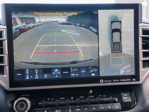 Used 2022 Toyota Tundra Limited w/ TRD Off-Road Package AWD/4WD image 26