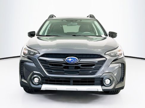 Used 2024 Subaru Outback Limited AWD/4WD image 2