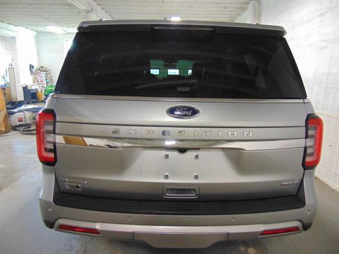 Used 2024 Ford Expedition Max Limited image 5
