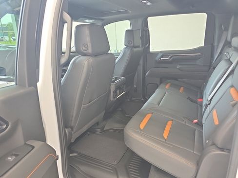 Used 2025 GMC Sierra 1500 AT4 w/ AT4 Premium Package AWD/4WD image 27