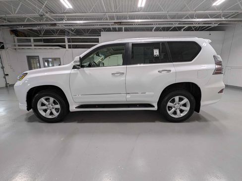 Used 2018 Lexus GX 460 w/ Navigation Package AWD/4WD image 11
