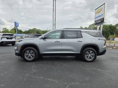 New 2026 Chevrolet Traverse LT FWD image 7