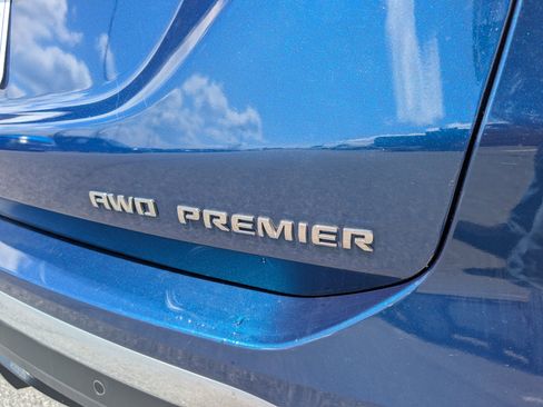 Used 2019 Chevrolet Equinox Premier AWD/4WD image 10