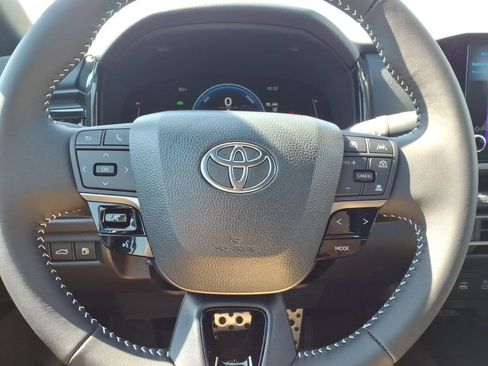 New 2026 Toyota Camry SE FWD image 15