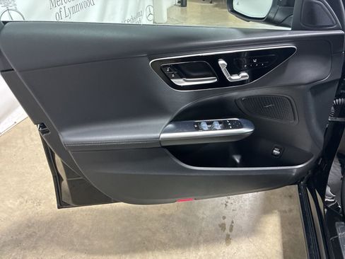 Used 2025 Mercedes-Benz C 300 4MATIC Sedan image 16