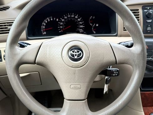 Used 2006 Toyota Corolla LE image 12