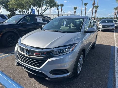 Used 2019 Honda HR-V LX image 14