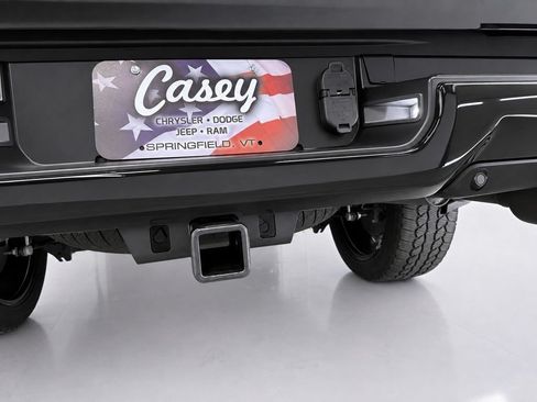 Used 2023 RAM 1500 Laramie AWD/4WD image 15