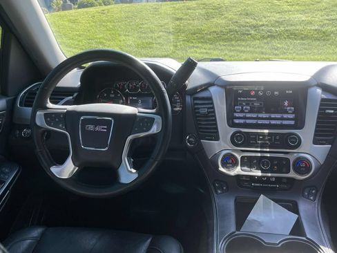Used 2016 GMC Yukon SLT w/ Premium Edition AWD/4WD image 15