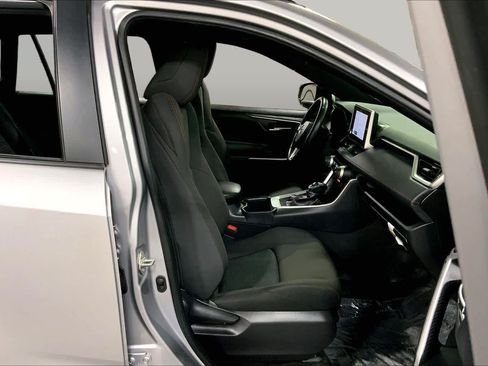 Used 2024 Toyota RAV4 SE w/ Weather & Moonroof Package AWD/4WD image 9
