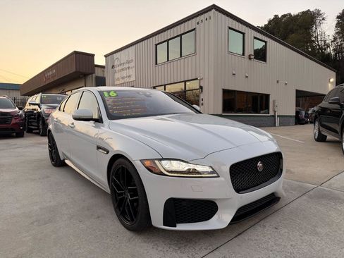 Used 2016 Jaguar XF S image 1