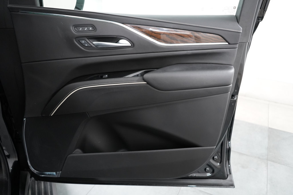Used 2023 Cadillac Escalade Premium Luxury Platinum w/ LPO, Floor Liner Package AWD/4WD image 36