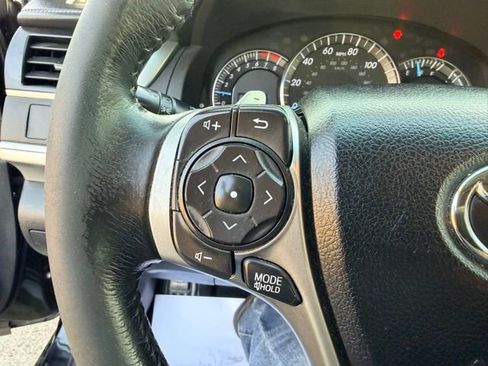 Used 2012 Toyota Camry SE w/ Leather Pkg image 26