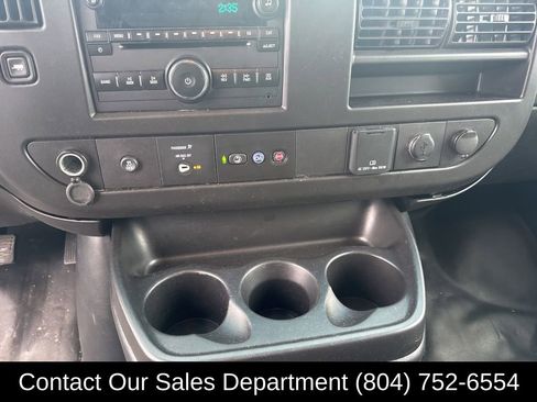 Used 2019 GMC Savana 3500 Extended w/ Driver Convenience Package image 18