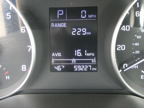 Used 2017 Hyundai Elantra SE FWD image 15