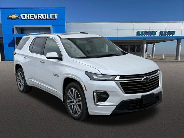 Used 2023 Chevrolet Traverse High Country FWD image 1