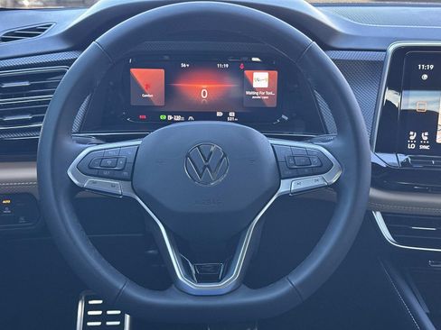 Certified 2025 Volkswagen Atlas Cross Sport SEL R-Line image 22