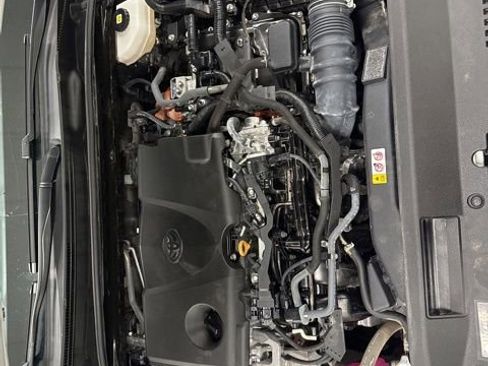 Certified 2025 Toyota Camry SE w/ Convenience Package image 36