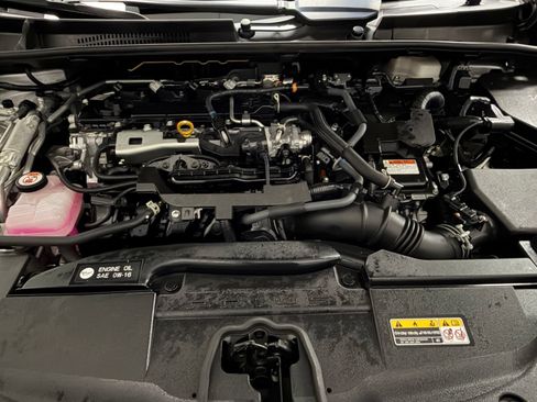 Used 2024 Toyota Prius Prime FWD image 38