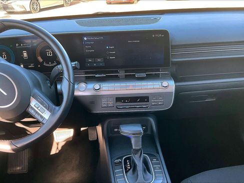 Used 2025 Hyundai Kona SEL image 7