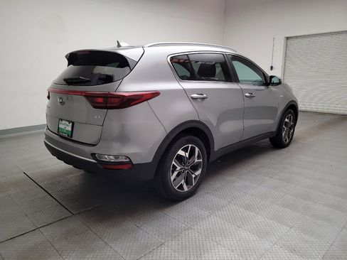 Used 2020 Kia Sportage EX AWD/4WD image 9
