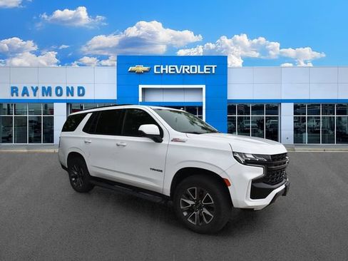 Used 2023 Chevrolet Tahoe Z71 w/ Luxury Package AWD/4WD image 9