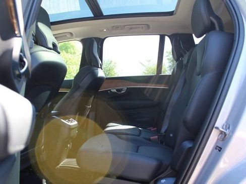 Certified 2023 Volvo XC90 B6 Plus w/ Protection Package Premier AWD/4WD image 22